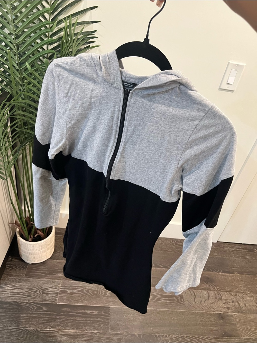 Women’s Two-Tone Gray and Black Hoodie Sweater